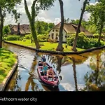 Cozy Family House With Spacious Garden In The Nature Near Amsterdam *