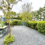 Dom wakacyjny Cozy Family House With Spacious Garden In The Nature Near Amsterdam