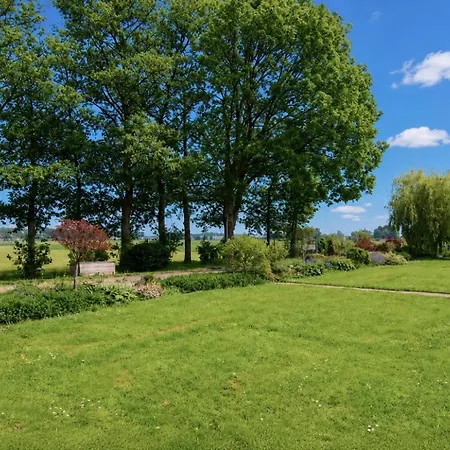 Cozy Family With Spacious Garden In The Nature Between Amsterdam Haarlem And Schiphol Airport * Vijfhuizen