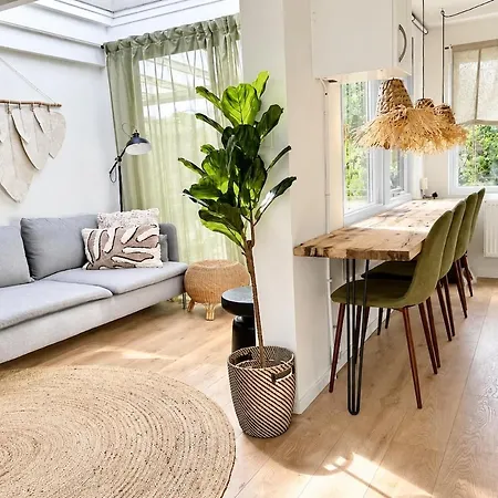 Holiday home Cozy Family With Spacious Garden In The Nature Between Amsterdam Haarlem And Schiphol Airport
