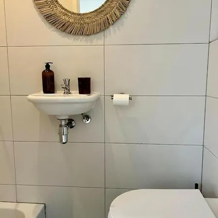 Cozy Family With Spacious Garden In The Nature Between Amsterdam Haarlem And Schiphol Airport Ferienhaus