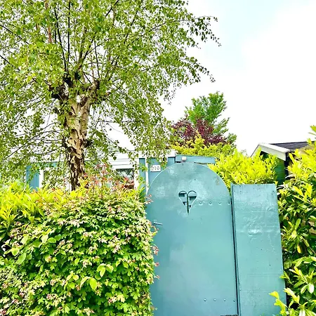 Cozy Family House With Spacious Garden In The Nature Near Amsterdam * Vijfhuizen